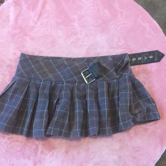 Vintage pleated mini skirt - Picture 4 of 5